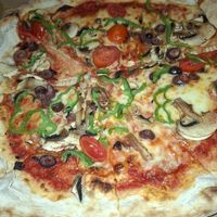Pizza con vendura at Casa Il Borgo in Rhodes