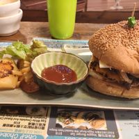 Burger at Veggie Spinner 素食微調 in Hong Kong Island