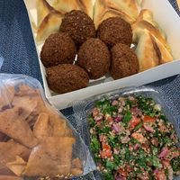  at Les Roses du Liban in Conflans-sainte-honorine