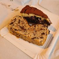 Bananenbrot & Donauwelle at Klatschmohn Café in Hamburg