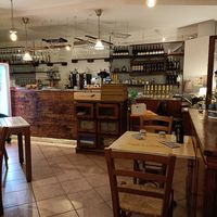 Vegan options can be made on request at Osteria E Pizza Vizio Antico in Elba