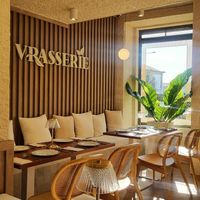  at Vrasserie in Porto