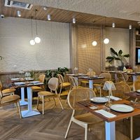  at Vrasserie in Porto