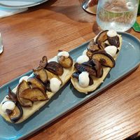 Mushroom toast with cauliflower cream at Vrasserie in Porto