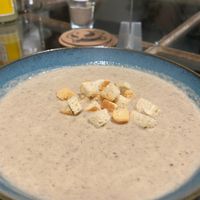 Pilzcremesuppe (mein Favorit des Abends) #Veganuary at EMILIA Bistro | Vegan Bistro in Zittau