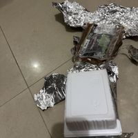 Cold and frozen packages arrived at room temeperature  at Abasto Vegano in Mexico City