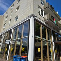 On the corner at Hawaiian Poké Bowl in Amsterdam