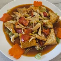 Red braised tofu 紅燒豆腐 NT$190 at Shàng Huì Yuè Shì Shū Shí Jiǎn Cān -上惠越式蔬食簡餐 in Kaohsiung