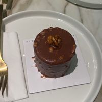 Charlie Brown  at Fetiche Patisserie in Ljubljana