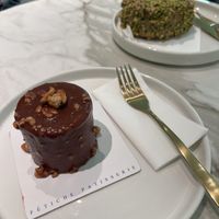 Charlie brown  at Fetiche Patisserie in Ljubljana