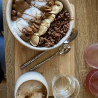 Porridge mit Nüssen   at Cafelina in Freising