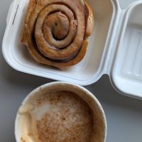 Cinnamon bun and pumpkin spice latte at Alterna in Birmingham