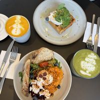 the avocado waffle& healing bowl and golden and matcha latte!  at VERDE in Malmo