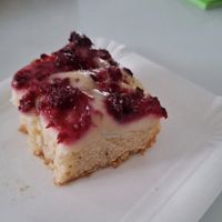 Himbeer-Haselnuss Kuchen (leider zu spät an ein Foto gedacht) at Caffè Lucca in Fuessen