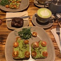 Vegan & GF smashed avocado bagel & chocky brownie with Matcha Latte 🤎💚  at Epicure in Berkhamsted