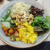 Bowl del Huerto meal at Pistachos Gastro Fit in Socorro