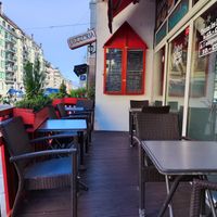 Outdoor seating at Gazelle d'Or Village in Geneva