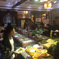 buffet at NénGrén Zhāi Guǎn 能仁斋馆 in Guilin