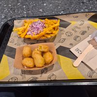 Chilli Cheese Fries und Chilli Cheese Nuggz at VINCENT in Bremen