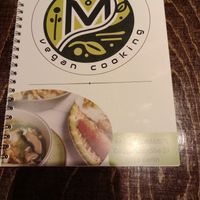 Über Happy Cow entdeckt und für gut befunden. 👍 at Mom's - Vegan Cooking in Berlin