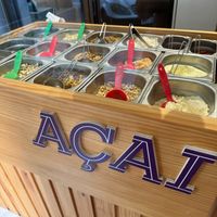 Toppings at Oakberry in Valencia