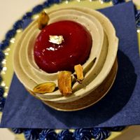 Pistachio raspberry tartlet at Chez Fritz in Vienna