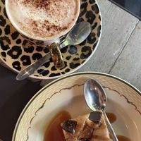 Cappuccino and blondie  at Vegan Chouke in Brussels