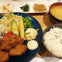 Karaage set lunch ($ 270 + service $ 27) at Safudou Gluten-free Vegetarian Restaurant - Zhongxiao Branch - 撒福豆無麩質蔬食餐廳-忠孝店 in Taipei