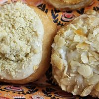 Apple crumble and a bienenstich at Brammibals Donuts - Europlatz in Berlin