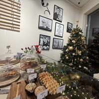 inside #Veganuary at Coffee & Cakes - Warmoesstraat in Amsterdam