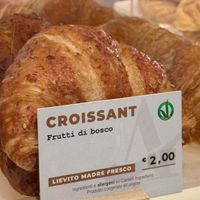 Vegan cornetto sign at Tentazioni Café in Florence