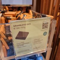 Plantbased chocolate at Venchi - Fontana di Trevi in Rome