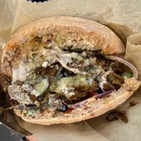 Veganer Shawarma im Vollkorn-Pita  at Vegan Shawarma in Jerusalem