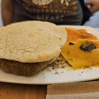  at Lə gattarə in Bergamo