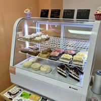 Case at 7p on a Saturday   at Pastelería Málaga Vegana in Malaga