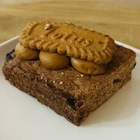Brownie/Lotus Cookie  at Pastelería Málaga Vegana in Malaga