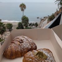 Croissant Nutella y Pistacho (comiendo en Nerja) at Pastelería Málaga Vegana in Malaga