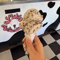 vanilla oat chip (sugar cone)   at Licks Unlimited in Excelsior