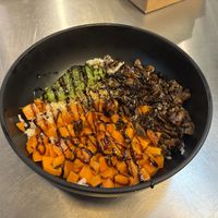 Avocado poké bowl  at Let It V - Manduca in Buenos Aires