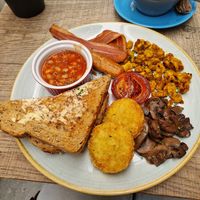 Vegan breakfast at Wyndham Cafeteria in Cardiff