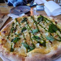 Cauliflower pizza at Kipparin pizza Välivainio in Oulu