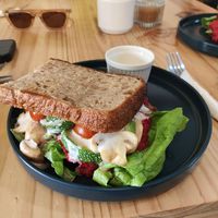  at Callejón Café in Valparaiso