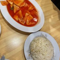 Quite literally, pineapple in sweet and sour  at Chifa Nanhua - 南华酒家 in Puno