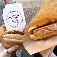 Chili-chezze Kein-Leberkäs-Brötchen with sweet mustard   at Die Vegane Fleischerei in Berlin