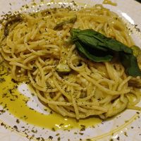 Espaguetis Nerano (de lo mejor) at Pan y Circo in Sevilla