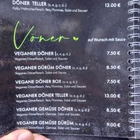 vöner options (⚠only spicy sauce is vegan⚠) at Lavas in Hamburg