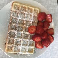 waffle with berries at Cafe Hibiskus in Cologne