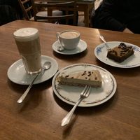 Coffee (various milk to choose) and desserts  at Cafe Hibiskus in Cologne