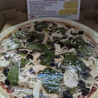 Vegan pizza at Pizza Crust Creations in Ocean Shores