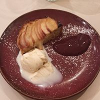 Olive oil ice cream, red berries sauce and peach bourdaloue tart. All very good, especially the tart and the ice cream. at Tête d'ail in Rennes